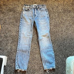 Abercrombie High Rise Mom Jeans - Size 25 (0) - Regular length